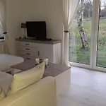 Country Idyll With Garden Appartement *