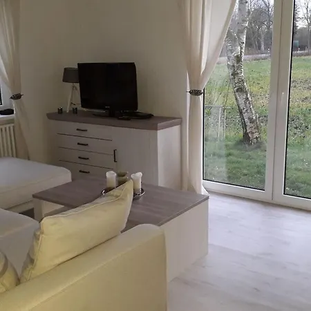 Country Idyll With Garden Apartment *