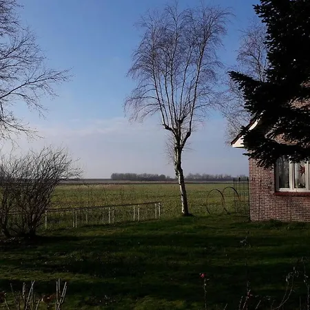 Country Idyll With Garden Neuwesteel